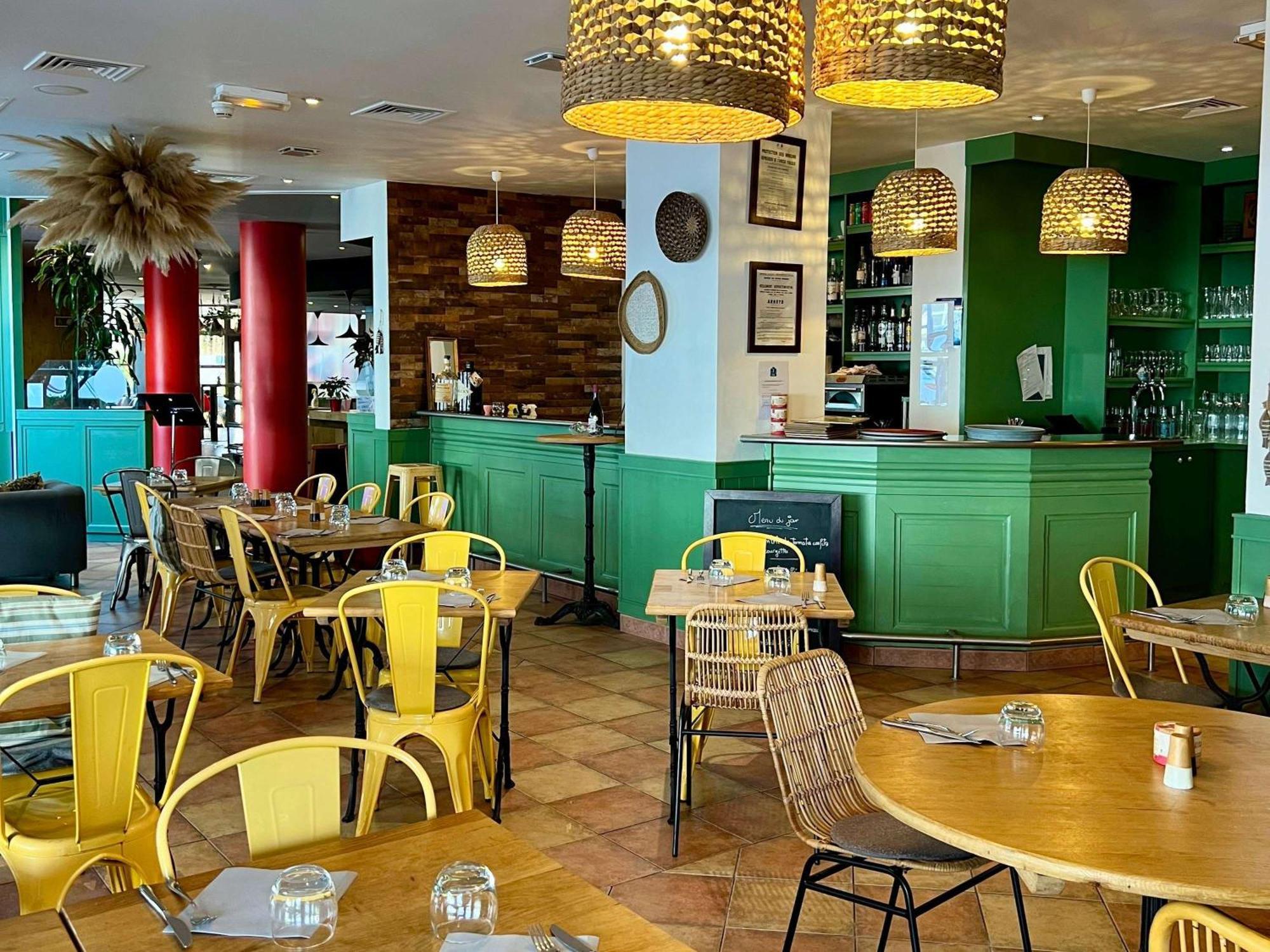 Ibis Montpellier Centre Polygone Hotel Екстериор снимка